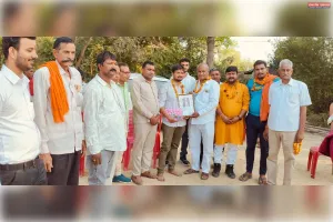 पीसीएस अधिकारी आशीष शुक्ला का पैतृक गांव में हुआ भव्य स्वागत