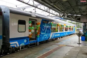 ट्रेन संख्या 15888 गुवाहाटी–बदरपुर विस्टाडोम एक्सप्रेस को दुल्लभछड़ा तक विस्तार की मांग तेज