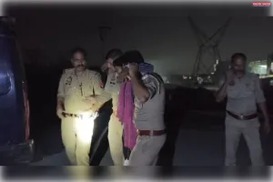 मुठभेड़ में गिरफ्तार हुआ लूट का अभियुक्त घायल अवस्था में अस्पताल से भागा