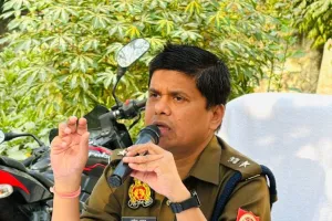 यातायात पुलिस द्वारा मॉडिफाइड साइलेंसर, प्रेशर हॉर्न और हूटर के विरुद्ध विशेष चेकिंग अभियान 