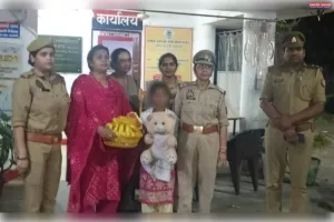 शिवरतनगंज पुलिस द्वारा रास्ता भटकी बालिका को सकुशल तलाश कर परिजनों के सुपुर्द किया गया 