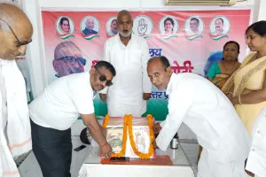 जिला कांग्रेस गोरखपुर ने मनाई बाबू जगजीवन राम और निषादराज गुहा की जयंती ,सामाजिक न्याय और समानता के प्रतीक महापुरुषों को श्रद्धांजलि,