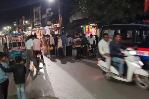 ओबरा पुलिस की बड़ी कार्रवाई तेज आवाज वाली बुलेट गाड़ियों पर कसा शिकंजा, साइलेंसर उतरवाए