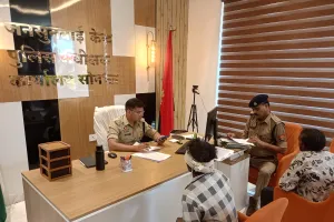 जनसुनवाई में पुलिस अधीक्षक सोनभद्र ने सुनी आमजन की समस्याएं, त्वरित एवं निष्पक्ष निस्तारण के दिए निर्देश