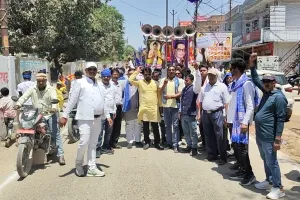 ओबरा में धूमधाम से मनी बाबा साहब की 135वीं जयंती बच्चों को बांटी गई पाठ्य सामग्री, गूँजा शिक्षा का संदेश