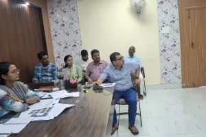 वीसी के जरिए योजनाओं की समीक्षा, समय पर लक्ष्य पूरा करने का निर्देश