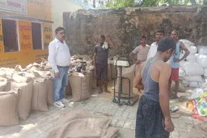 किसान से फार्मर आईडी तथा खसरा प्राप्त करने के उपरांत गेंहू खरीद करें सुनिश्चित  - अवधेश सिंह