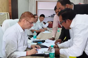 जनपद के चारों तहसीलों में संपूर्ण समाधान दिवस का आयोजन