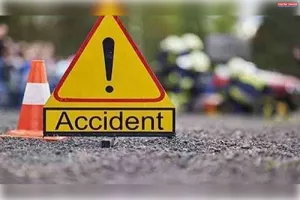 रीवा हाईवे पर भीषण सड़क हादसा, ट्रक की टक्कर से ट्रेलर घर में घुसी