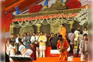 धीरेन्द्र शास्त्री ने हिंदू राष्ट्र और सनातन एकता का फूंका बिगुल