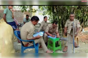 आमने-सामने की टक्कर में मां की मौत, बेटा गंभीर रूप से घायल 