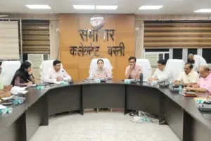 डीएम ने संभावित बाढ़ की स्थिति से प्रभावी ढंग से निपटने के लिए दिया आवश्यक निर्देश