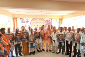 ख़जनी : अम्बेडकर जयंती पर खजनी में गरजी सामाजिक समरसता की आवाज, सेवानिवृत्त कर्मियों का भव्य सम्मान