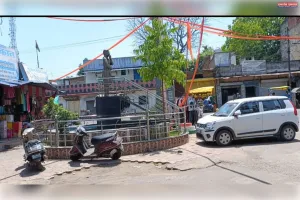 धनपुरी का दिल ‘आजाद चौक’ बेहाल करोड़ों के बजट के बावजूद विकास को तरसता शहर का हृदय स्थल