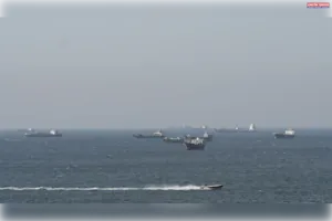 भारतीय जहाजों पर फायरिंग के मायने ?