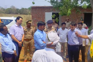 मण्डलायुक्त विन्ध्यांचल मण्डल ने किया विकास कार्यों का किया व्यापक निरीक्षण, गुणवत्ता व समयबद्धता सुनिश्चित करने के दिये निर्देश