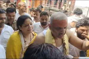 विधायक अमिताभ बाजपेई के घर के बाहर पुलिस का कड़ा पहरा, परमट पहुंच कर किया पूजन