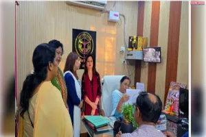 सनातनी त्योहार,वट सावित्री व्रत को लेकर महिला शिक्षक शिक्षक संघ पदाधिकारियों ने ज्ञापन दिया 