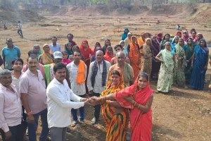 हनुमानगढ़िया में कागजों में बह रहा मजदूरों का पसीना, धरातल से श्रमिक गायब