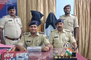 नदौल रेलवे स्टेशन पर छिनतई की साजिश नाकाम, हथियार के साथ दो गिरफ्तार