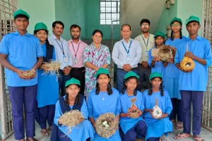 गौरैया एवं पक्षी संरक्षण के लिए इको क्लब सबेया कला विद्यालय के छात्र- छात्राओं की बेहतरीन पहल