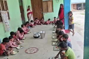 साहब, अंडा खिलाया तो बच्चे हो जाते है सेंसल्स