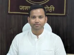 जिलाधिकारी की कुशल मॉनिटरिंग का असर, स्वगणना अभियान में भदोही प्रदेश के टॉप-10 में शामिल