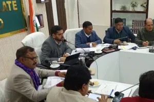 उप जिलाधिकारियों को तहसीलों के लम्बित वादों का  निस्तारण की कार्यवाही सुनिश्चित कराये जाने के दिए गए निर्देश।