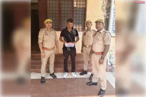 झूंसी में फायरिंग कर दहशत फैलाने वाला हिस्ट्रीशीटर गिरफ्तार।