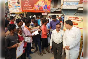 मजदूर दिवस पर तरुण चेतना ने श्रमिकों को किया जागरूक, ग्लूकोज़-डी का वितरण