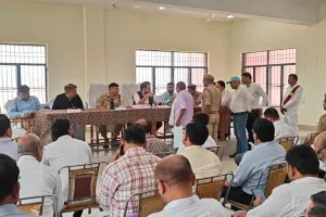 जिलाधिकारी एवं पुलिस अधीक्षक सोनभद्र द्वारा तहसील ओबरा में सम्पूर्ण समाधान दिवस पर सुनी गई जन समस्याएं