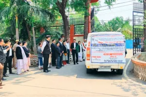 जनपद न्यायाधीश ने राष्ट्रीय लोक अदालत के प्रचार वाहन को हरी झंडी दिखाकर किया रवाना