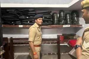 अपर पुलिस अधीक्षक ने थाना ऊंज का किया अर्धवार्षिक निरीक्षण
