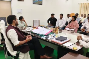 सिटी गैस डिस्ट्रीब्यूशन नेटवर्क स्थापना को लेकर जिलाधिकारी ने की समीक्षा बैठक, दिये संबंधित को सख्त निर्देश