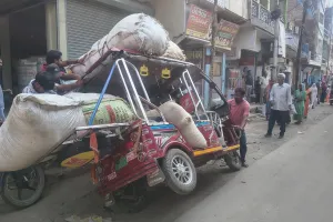 मसौढ़ी ओवरब्रिज निर्माण की धीमी रफ्तार बनी मुसीबत