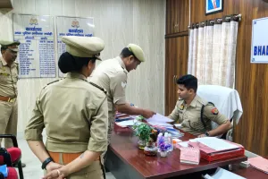 एएसपी ने थानों के रजिस्टरों का किया निरीक्षण, शिकायतकर्ताओं से लेकर जाना फीडबैक