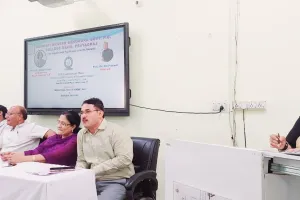 अपने-अपने क्षेत्रों में परिवारजनों एवं आमजन को अधिक से अधिक स्व-गणना के लिए प्रेरित करें।