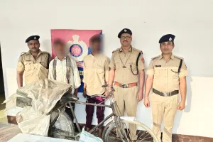 रेलवे संपत्ति बेचने वाला युवक व कबाड़ी गिरफ्तार, पेंड्रोल क्लिप बरामद