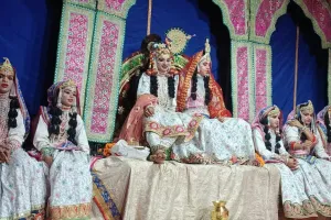 हरला में रासलीला महोत्सव के सातवें दिन सुदामा चरित्र ने दर्शकों को किया भाव-विभोर