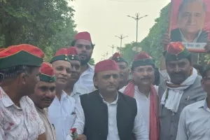 सैनिक प्रकोष्ठ से मिले सपा प्रमुख अखिलेश यादव,। संगठन मजबूती पर दी जिम्मेदारी