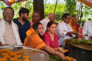 जेष्ठ माह के दूसरे बड़े मंगल पर हनुमान गढ़ी मंदिर में भव्य धार्मिक आयोजन, विशाल भंडारे में उमड़ा श्रद्धालुओं का सैलाब