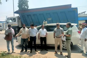 डीएम के निरीक्षण में बड़े विलेख में मिली स्टांप शुल्क की कमी