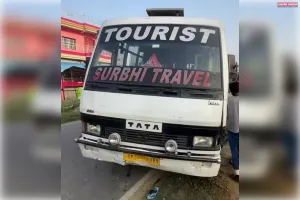 फूलपुर में भीषण सड़क हादसा: बस और बाइक की आमने-सामने टक्कर