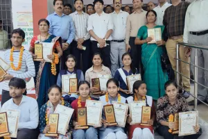 कैंब्रिज हाईस्कूल एण्ड काॅलेज शंकरगढ़ की जिले में तृतीय स्थान प्राप्त