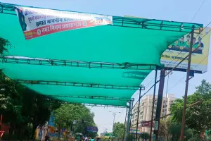 : प्रयागराज नगर निगम ने ट्रैफिक सिग्नलों पर बनाई हरे परदों की छांव।