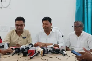 प्रभारी मंत्री का मंत्री बनने के पश्चात् पहली बार पश्चिमी चंपारण का दौरा