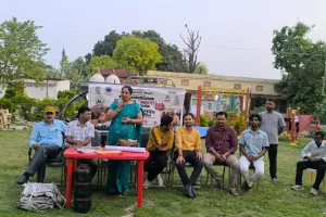 हस्तशिल्प सीख बदल रहे जीवन के रंग, वृद्धाश्रम “सहारा” में वरिष्ठ नागरिकों ने सीखा पेपर क्राफ्ट
