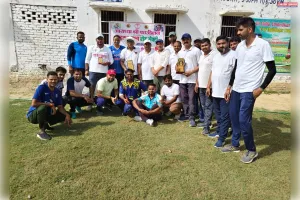 डॉक्टर्स इलेवन ने टीचर्स इलेवन को 4 विकेट से हराया 