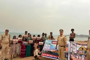 जलाशयों एवं नदी किनारों पर सोनभद्र पुलिस का विशेष जागरूकता अभियान