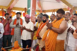 बाबा महेंद्रनाथ धाम मंदिर परिसर में हवन-पूजन व विशाल भंडारे के साथ 72 घंटे के अखंड अष्टयाम का समापन